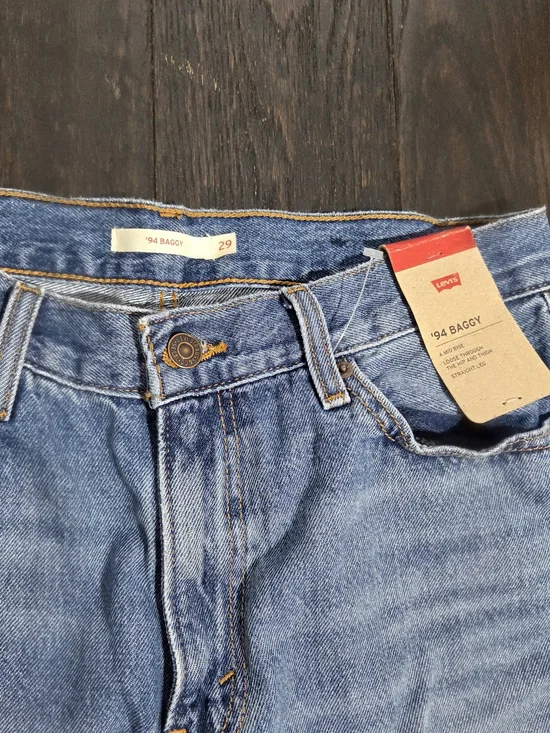 Levi's 94 Baggy Mid-rise Loose Through Hips & Thighs Straight Leg 29x31 NWT - Picture 4 of 9